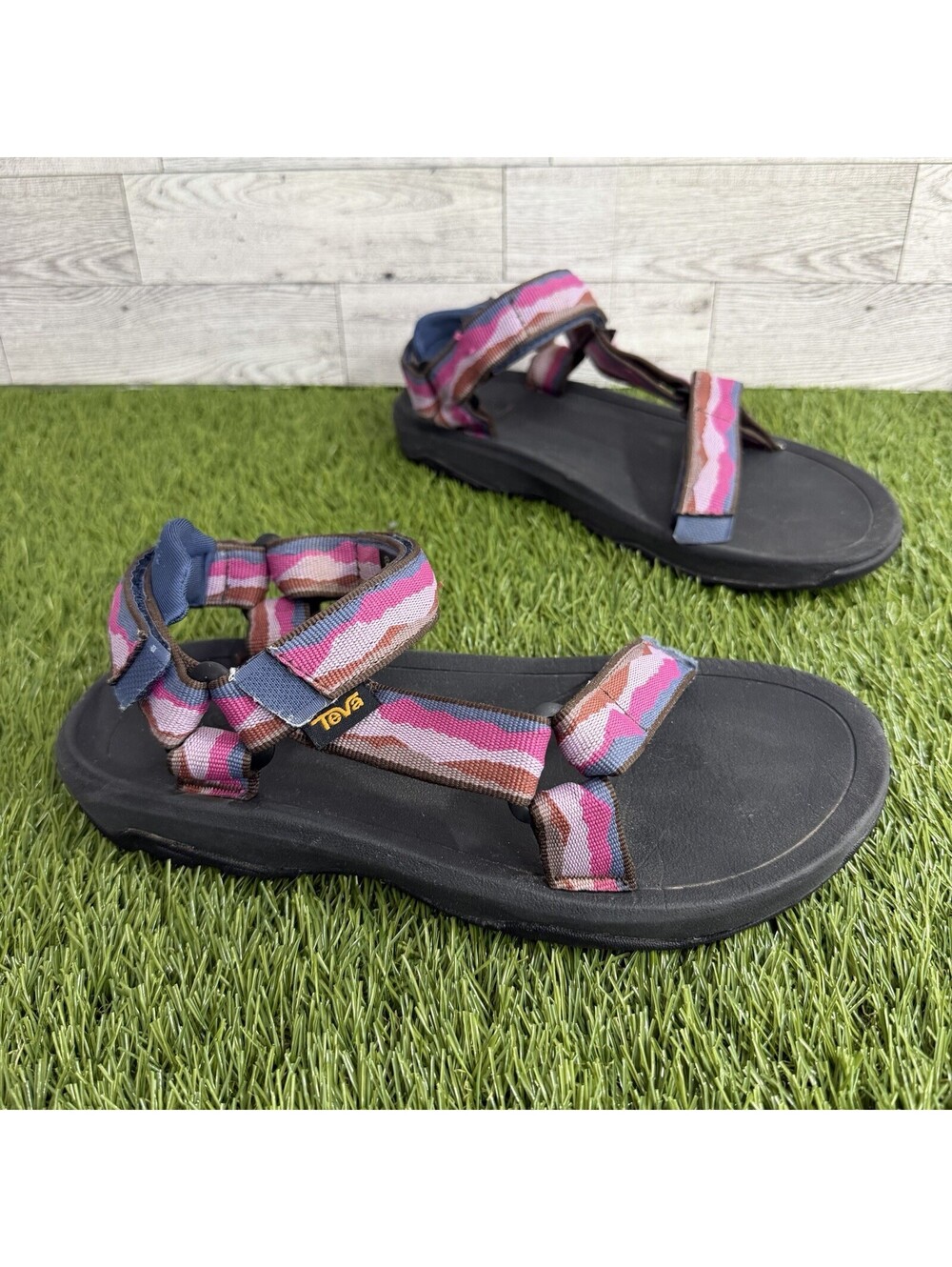 Teva Hurricane XLT2 Sandals Women 4 Multicolor Outdoor Strappy Hiking Blue/Pink